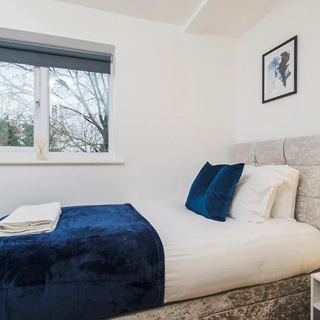 Апартаменты Beautiful 3 Bed House With Amazing Views In Dartford, Kent Экстерьер фото
