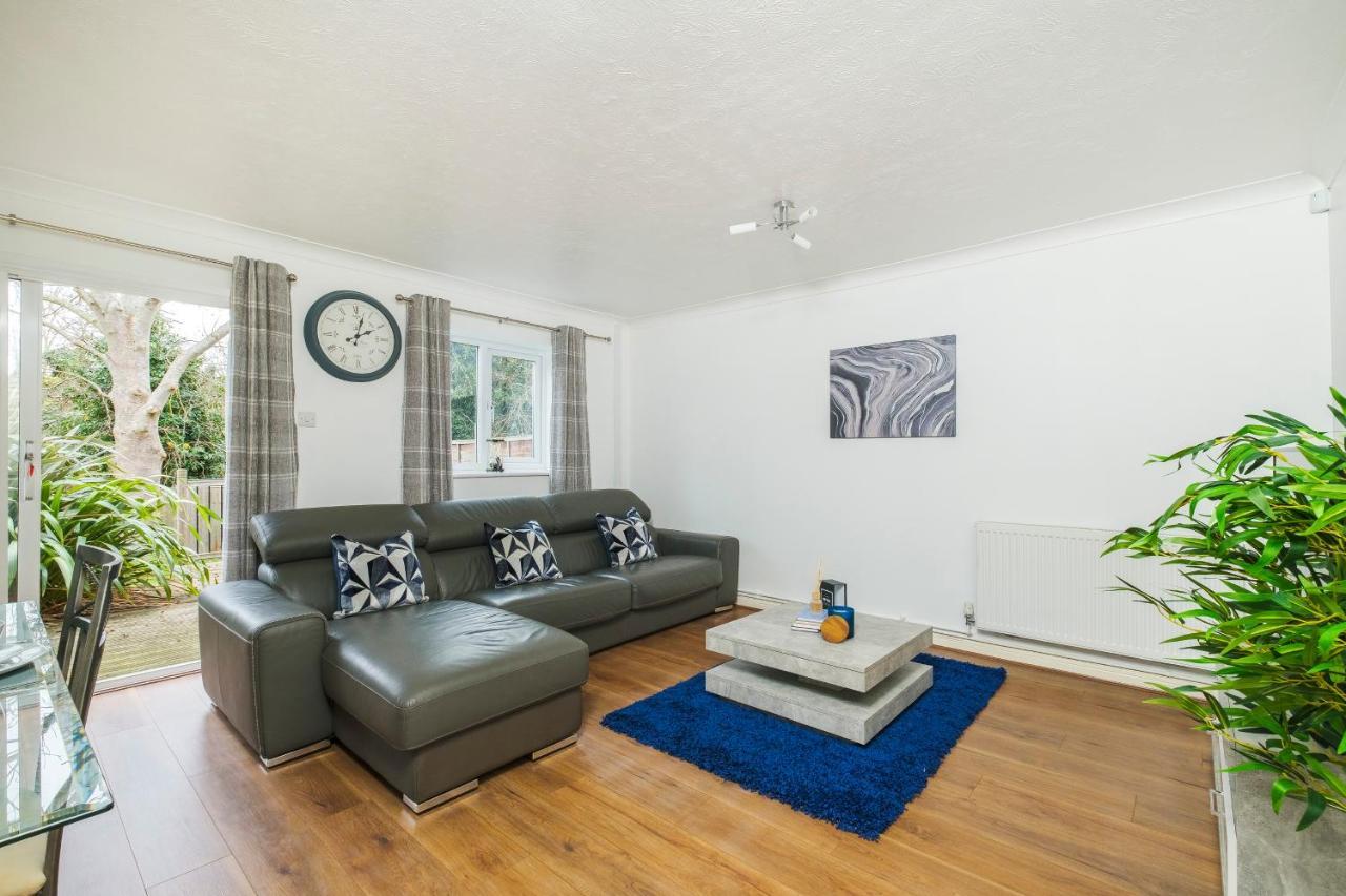 Апартаменты Beautiful 3 Bed House With Amazing Views In Dartford, Kent Экстерьер фото