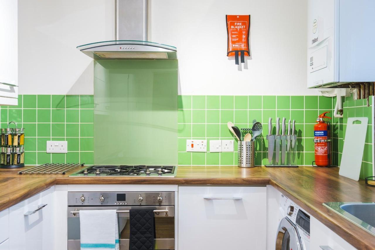 Апартаменты Beautiful 3 Bed House With Amazing Views In Dartford, Kent Экстерьер фото